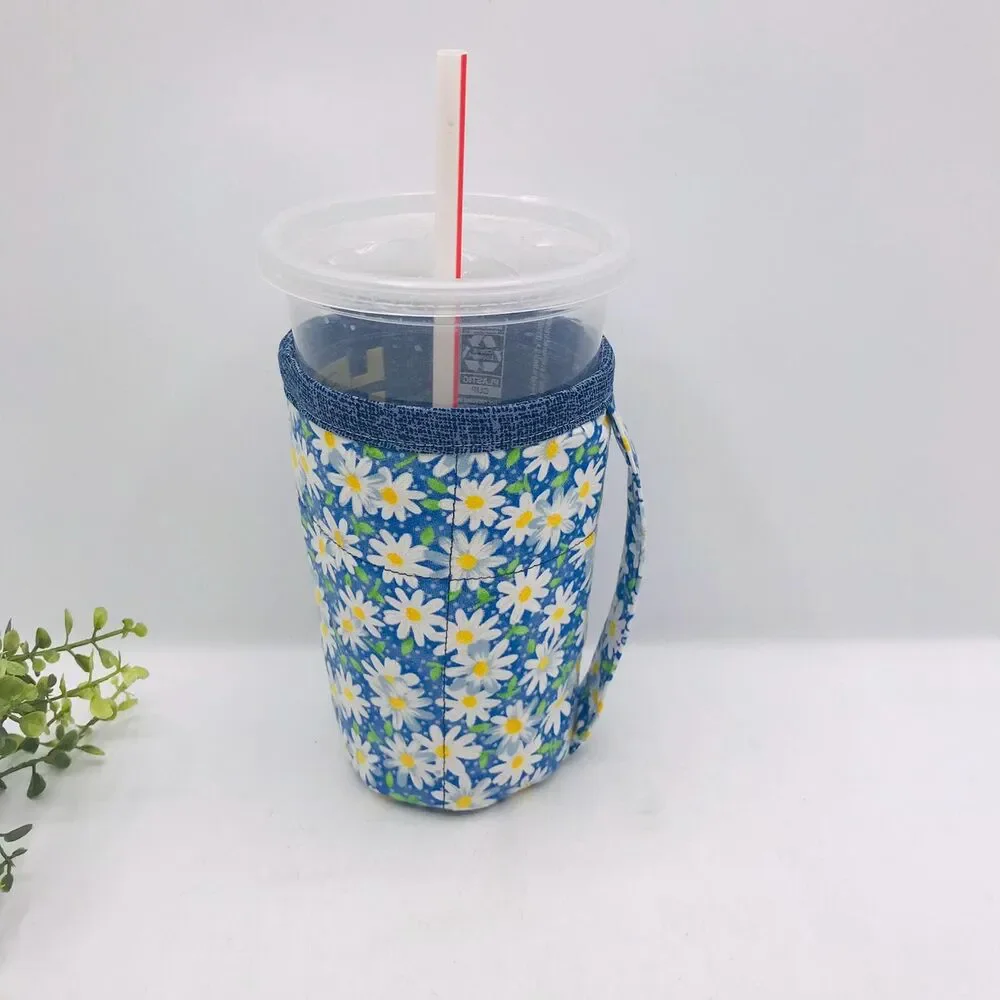 Drink Coozie w Handle Hot or Iced Drinks Cozy Insulated Cottage Blue Daisy